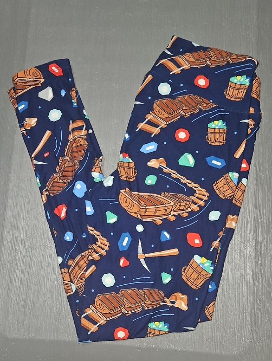 Pants - Ambrie Disney Snow White Drawf Mines Themed Leggings Euc